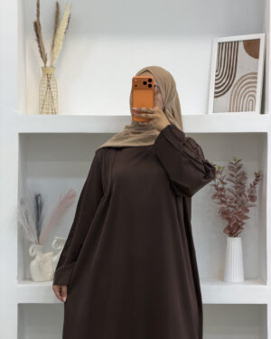 Alternative view of Hijab Yara